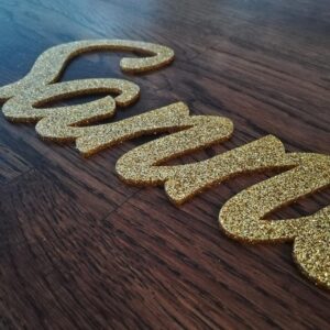 Personlig navneskilt glitter, gull - 10 cm høyt
