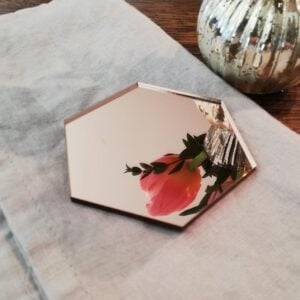 Bordkort hexagon, speil rosegull, skriv selv - 5 stk