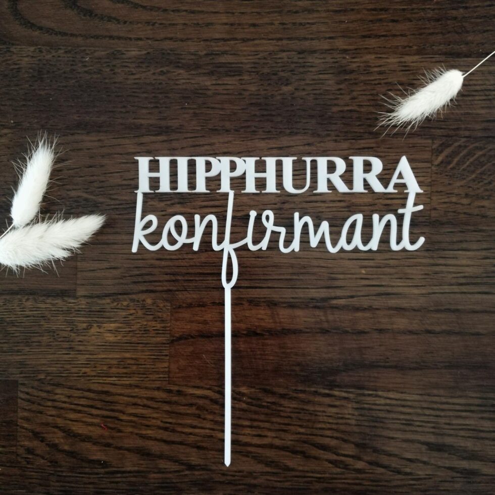 Kakepynt, hvit - Hipp hurra konfirmant