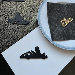 Bordkonfetti svart stor, Gokart - 6 stk