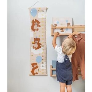 Høydemåler til vegg, bamser og skyer