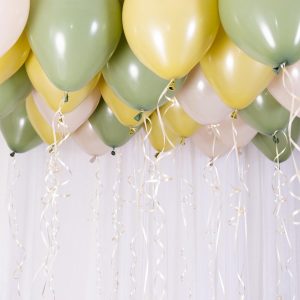 Ballonghimmel gjør det selv, grønn og beige - 30 ballonger
