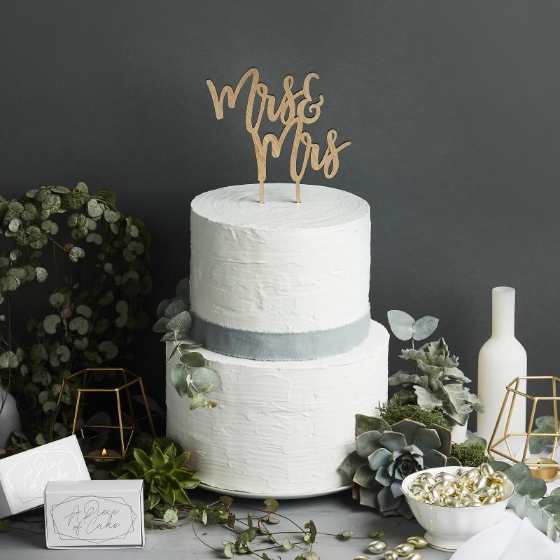 Kakepynt treverk - Mrs & Mrs