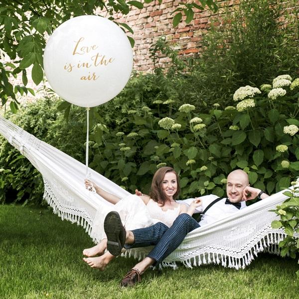 Gigantisk ballong 100 cm, gullskrift - Love is in the air