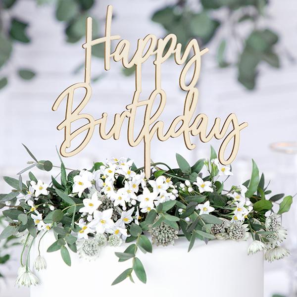 Kakepynt, treverk - Happy Birthday