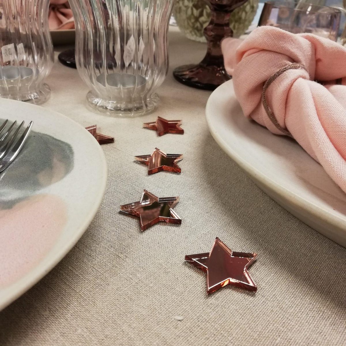 Bordkonfetti stjerner, speil rosegull - 20 stk