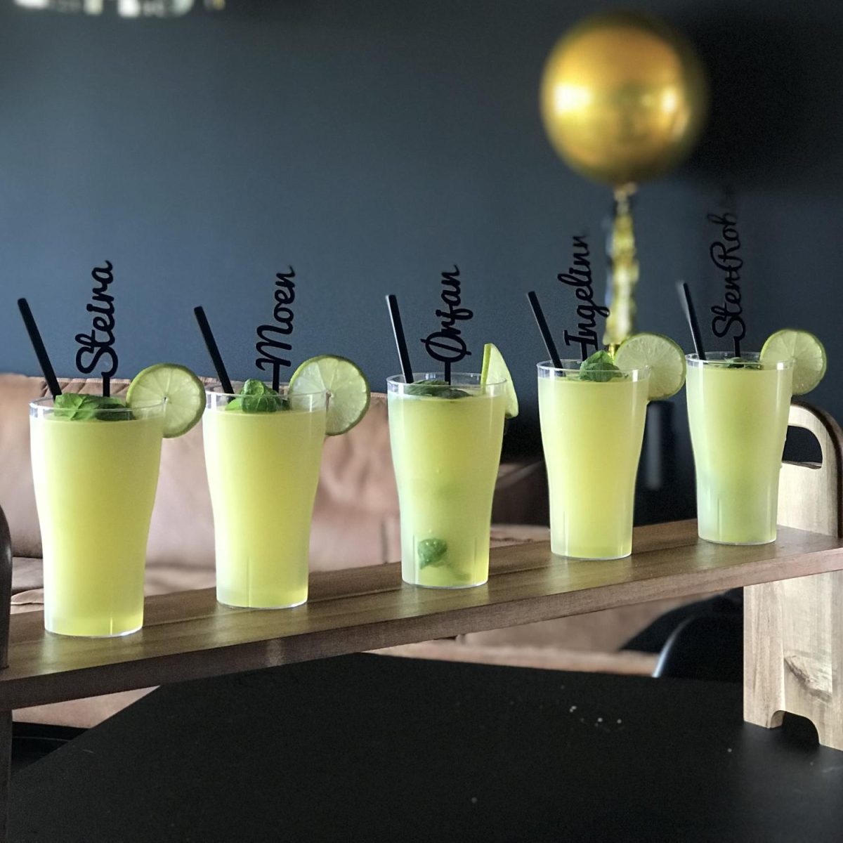 Drinkpinner med egen tekst, svart - 10 stk