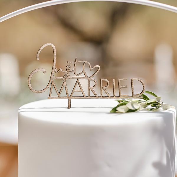Kakepynt, treverk- Just married