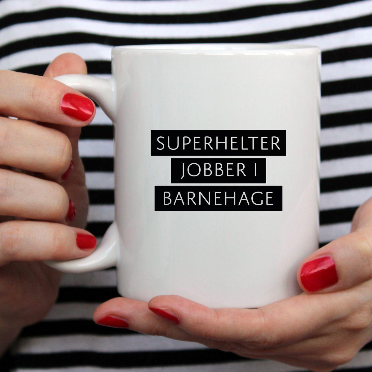 Kopp - Superhelter jobber i barnehage