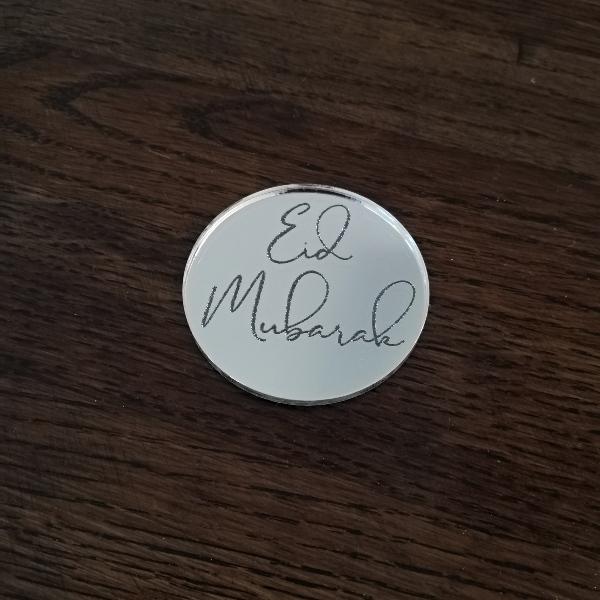 Gravert sirkel, speil sølv - Eid Mubarak