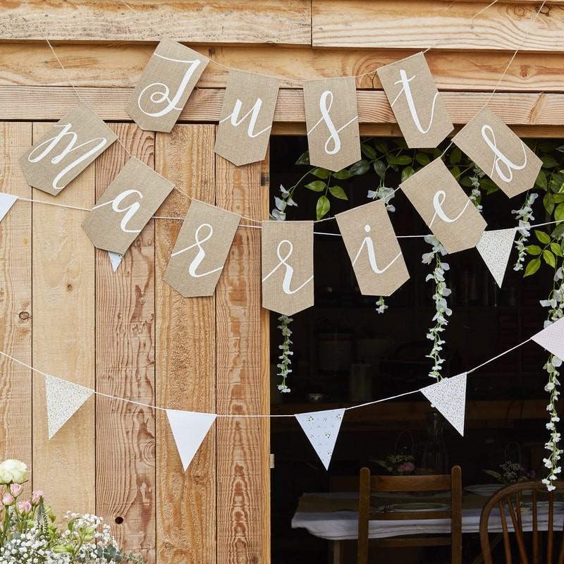 Flaggbanner strie og hvitt - Just Married